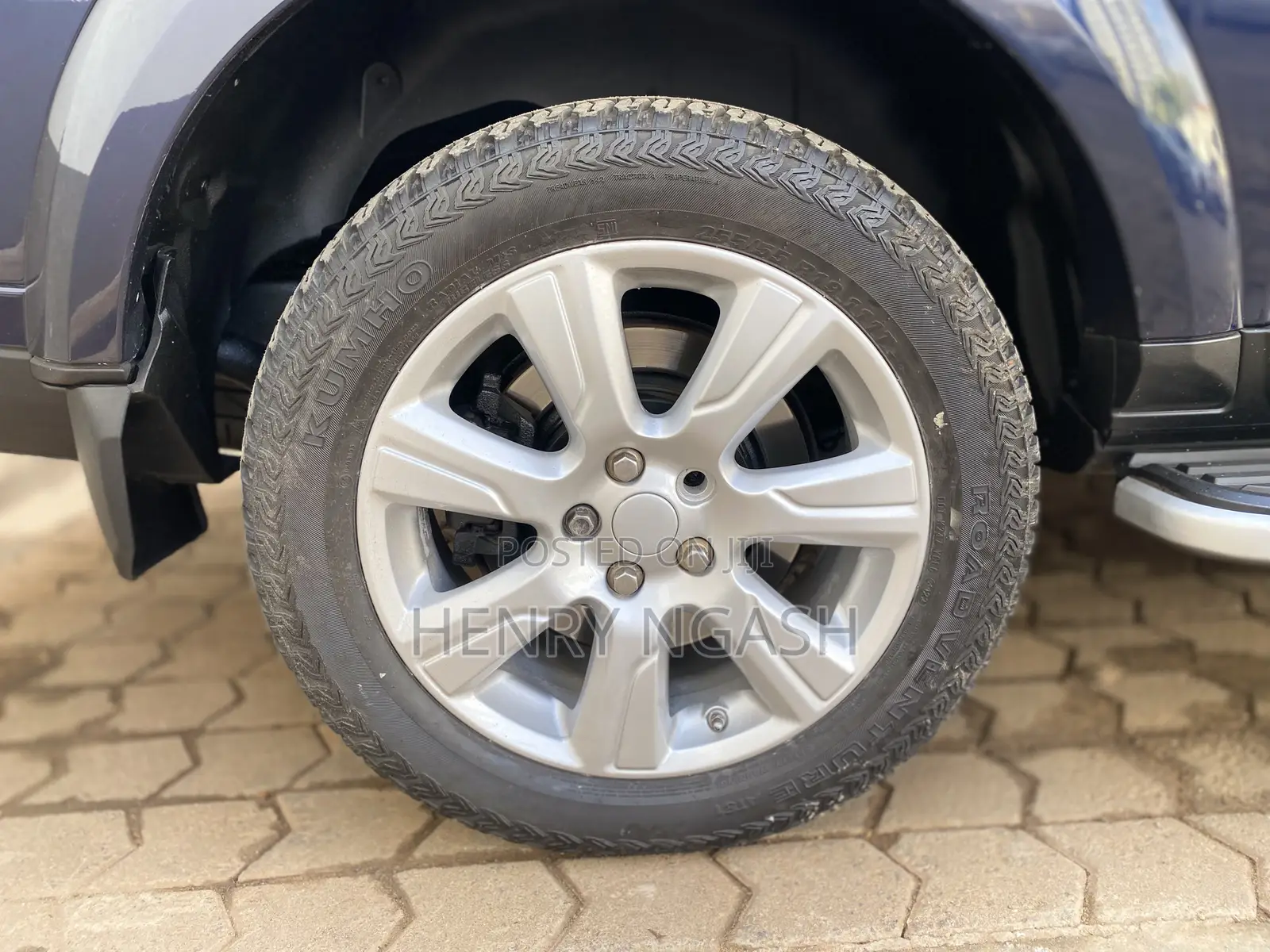 Land Rover Discovery 2015 Blue
