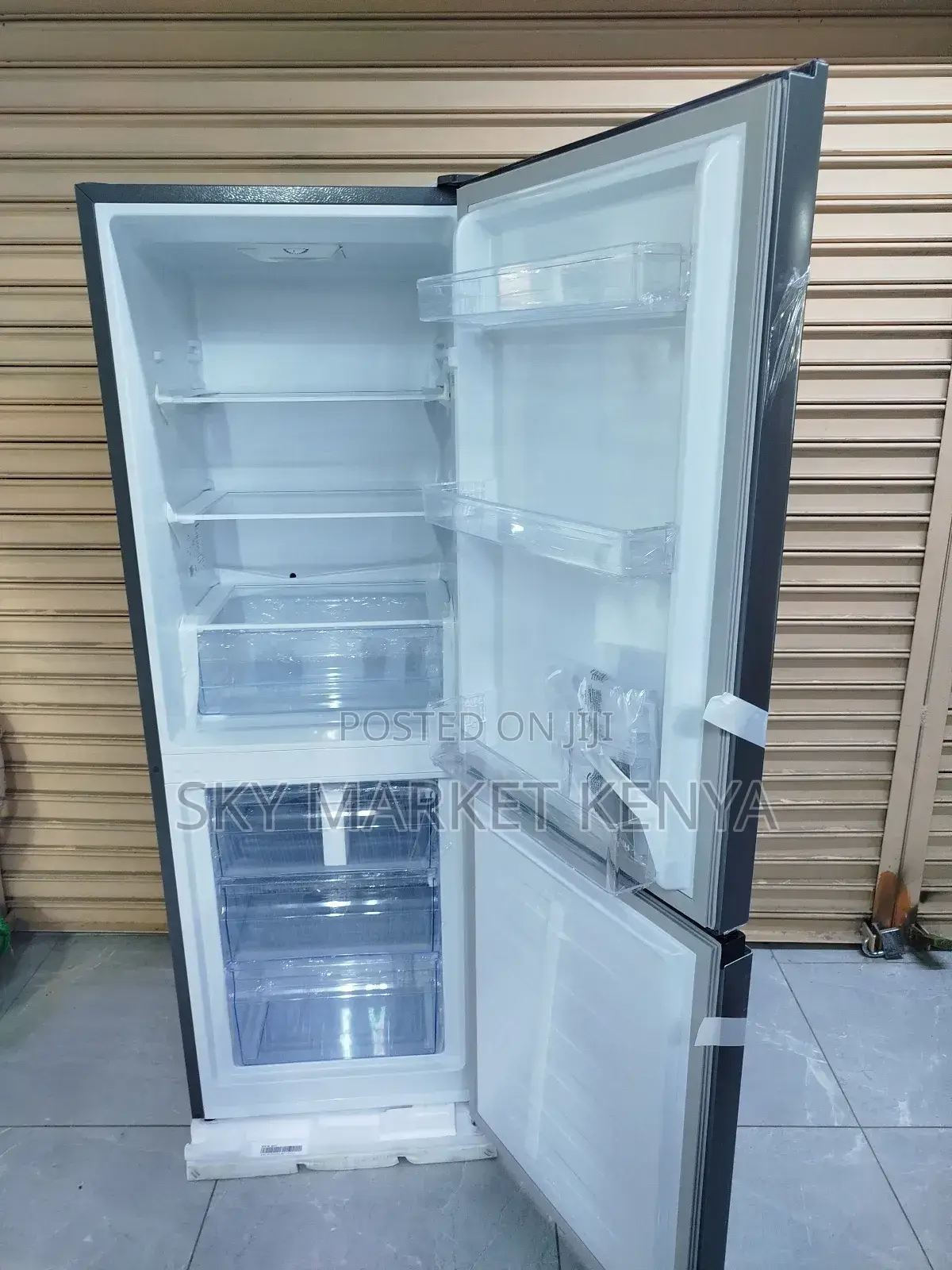 Brand New Hisense Fridge Ref 226 Dr