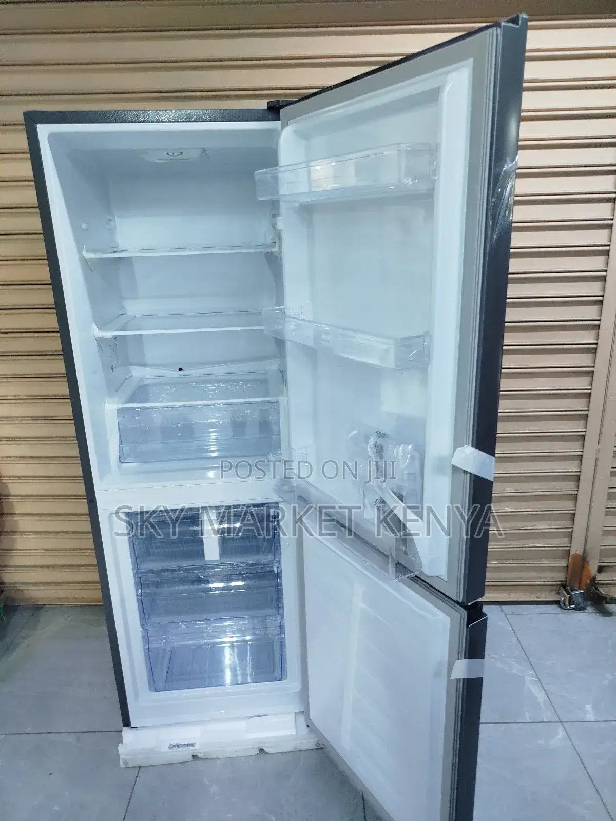 Brand New Hisense Fridge Ref 226 Dr