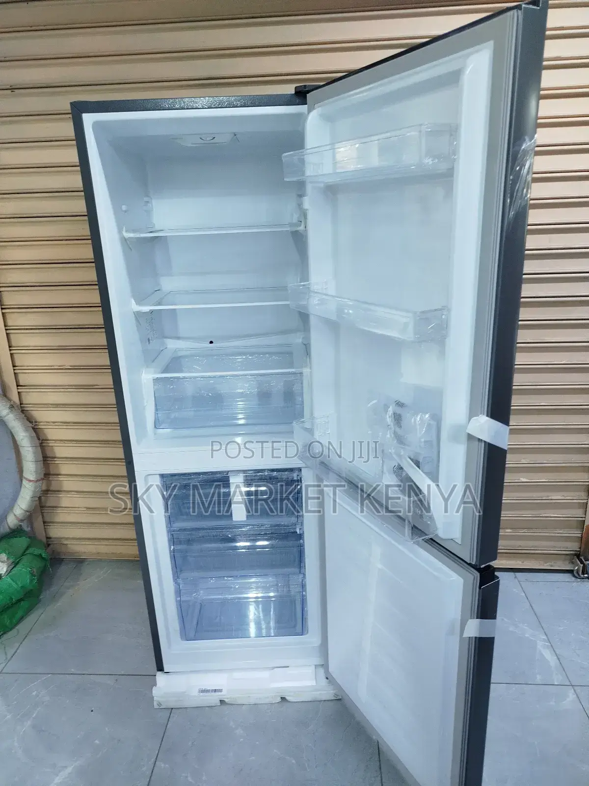 Brand New Hisense Fridge Ref 226 Dr