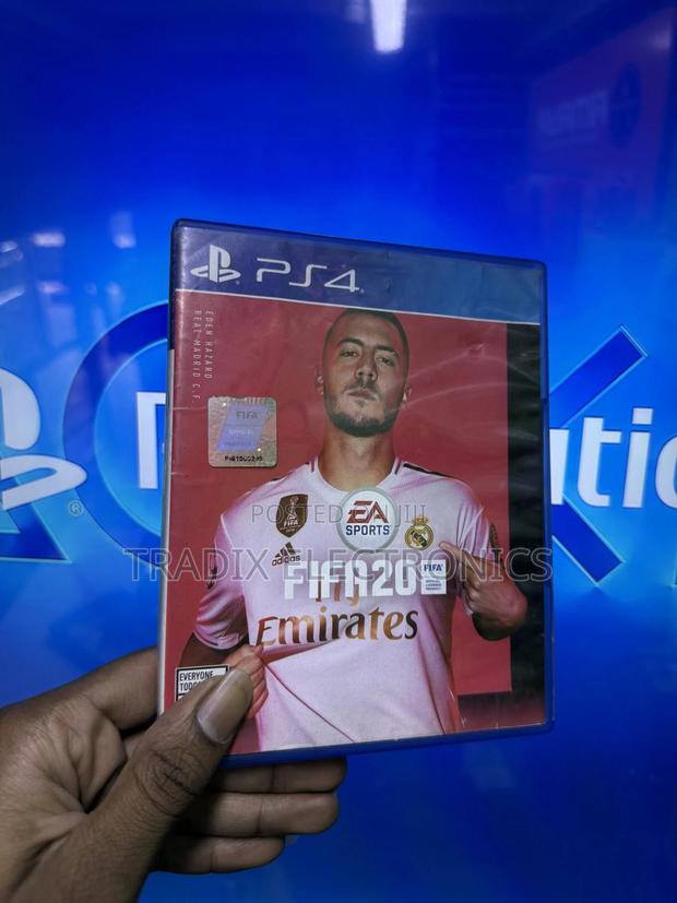 Fifa 20 Football - main view