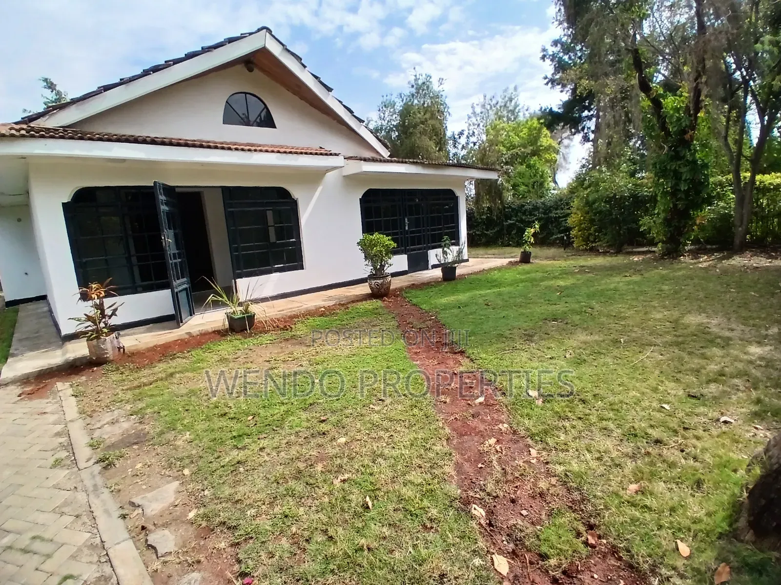 1bdrm Bungalow in Karen for rent