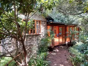 2bdrm Bungalow in Karen for rent