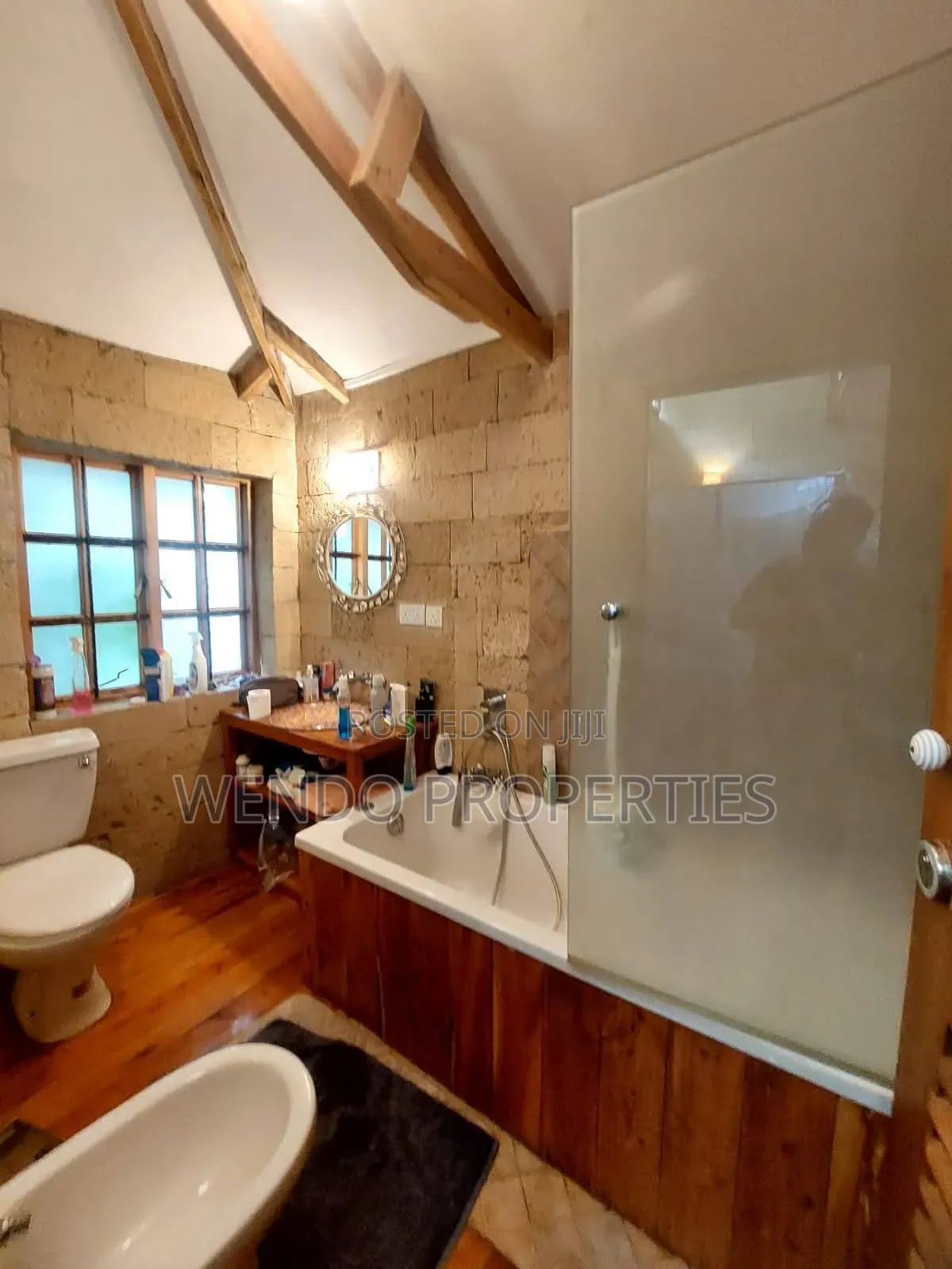 2bdrm Bungalow in Karen for rent