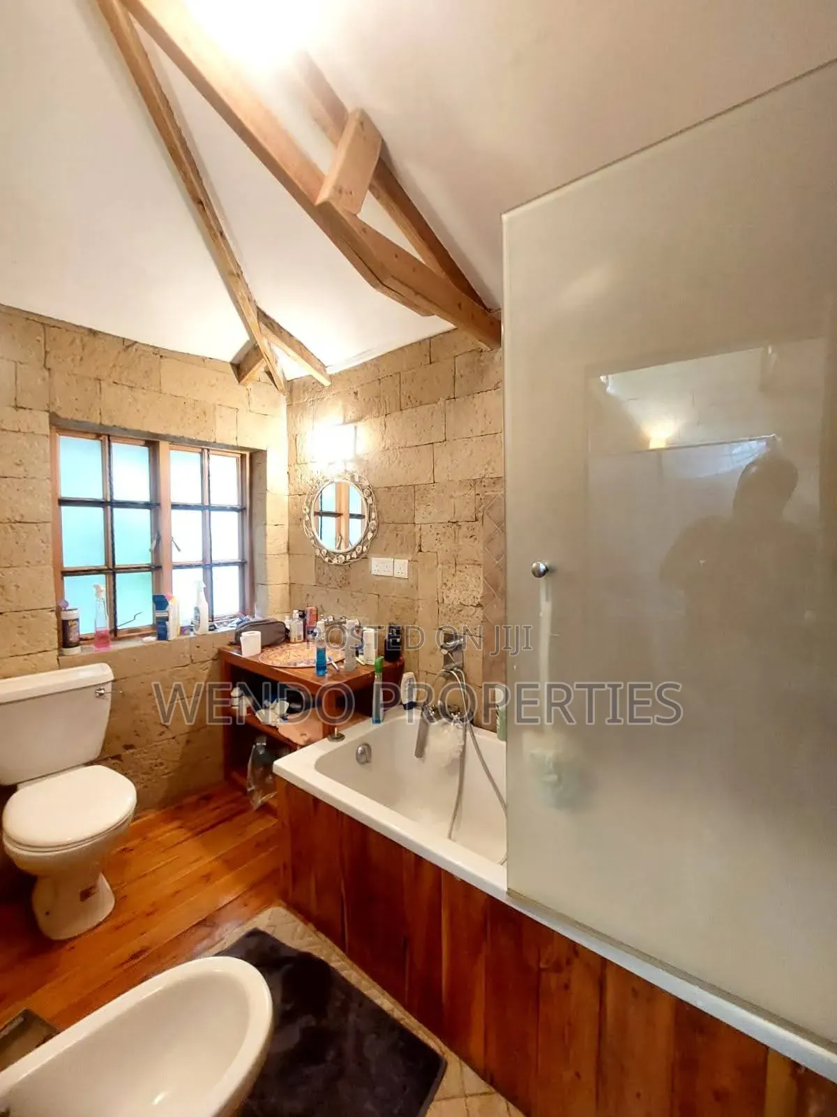 2bdrm Bungalow in Karen for rent