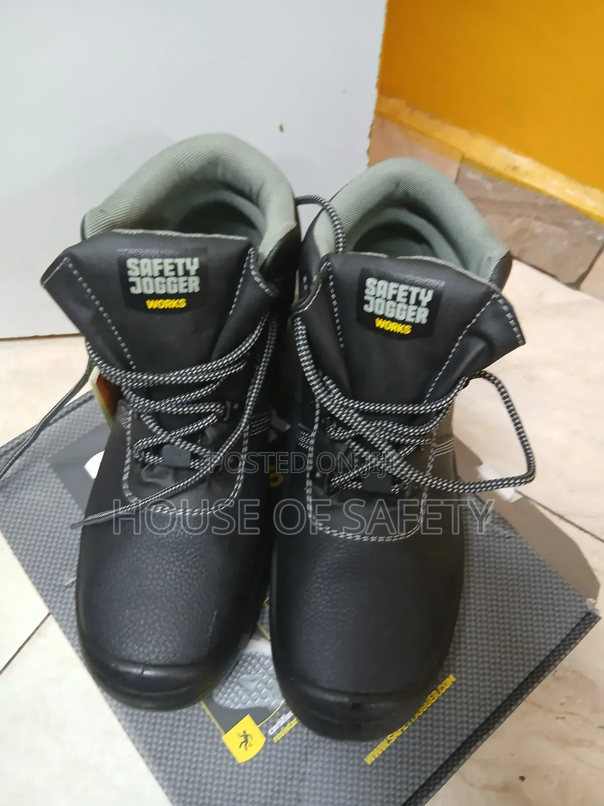 Safety Boots With Orthopedic Support And Stability