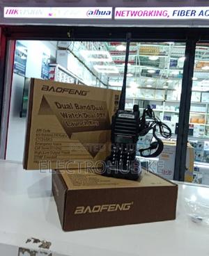 Baofeng Uv-82 Walkie-Talkie Dual-Band Uhf/VHF Transmission