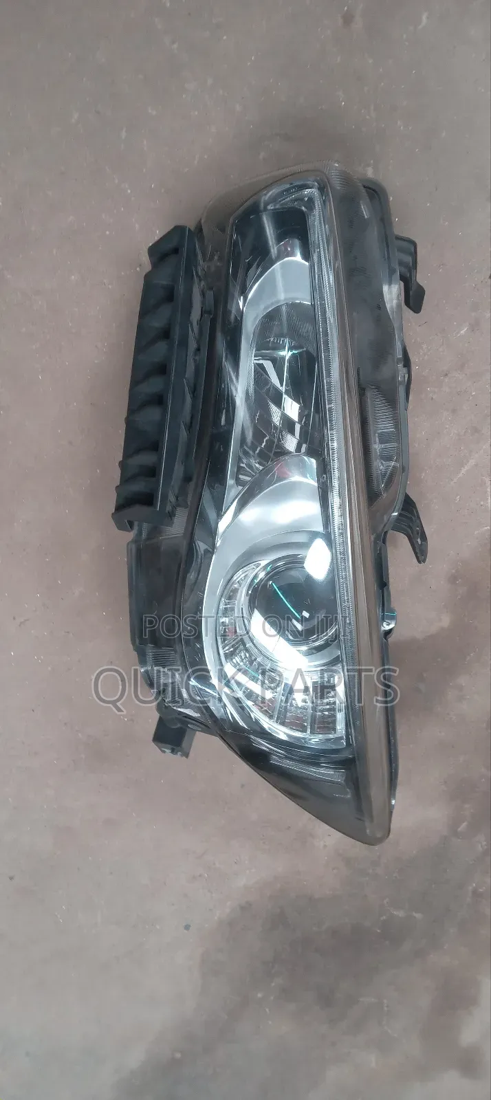 Nissan Skyline LHS Headlight