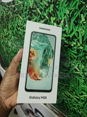 New Samsung Galaxy M05 64 GB Green