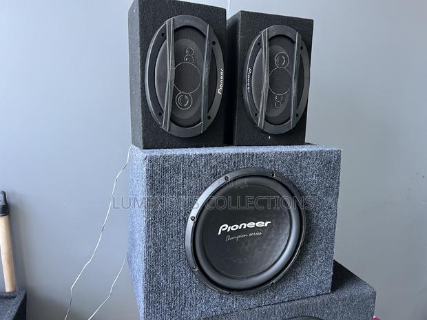 New Pioneer 1500watts + 2 Oval 5way Midrange Speakers - main view