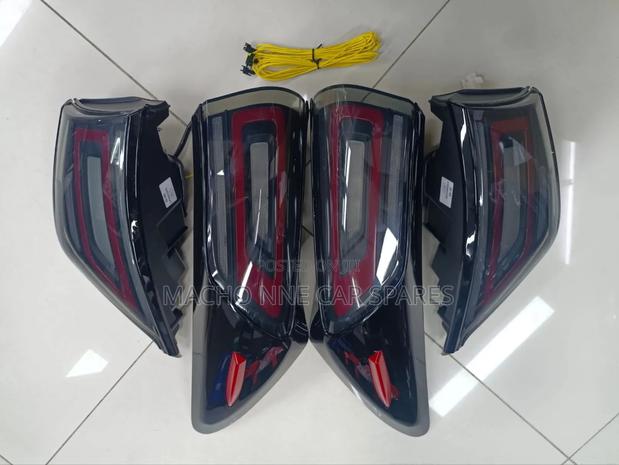 Toyota Harrier 2015-2018 Black Taillights (Set)