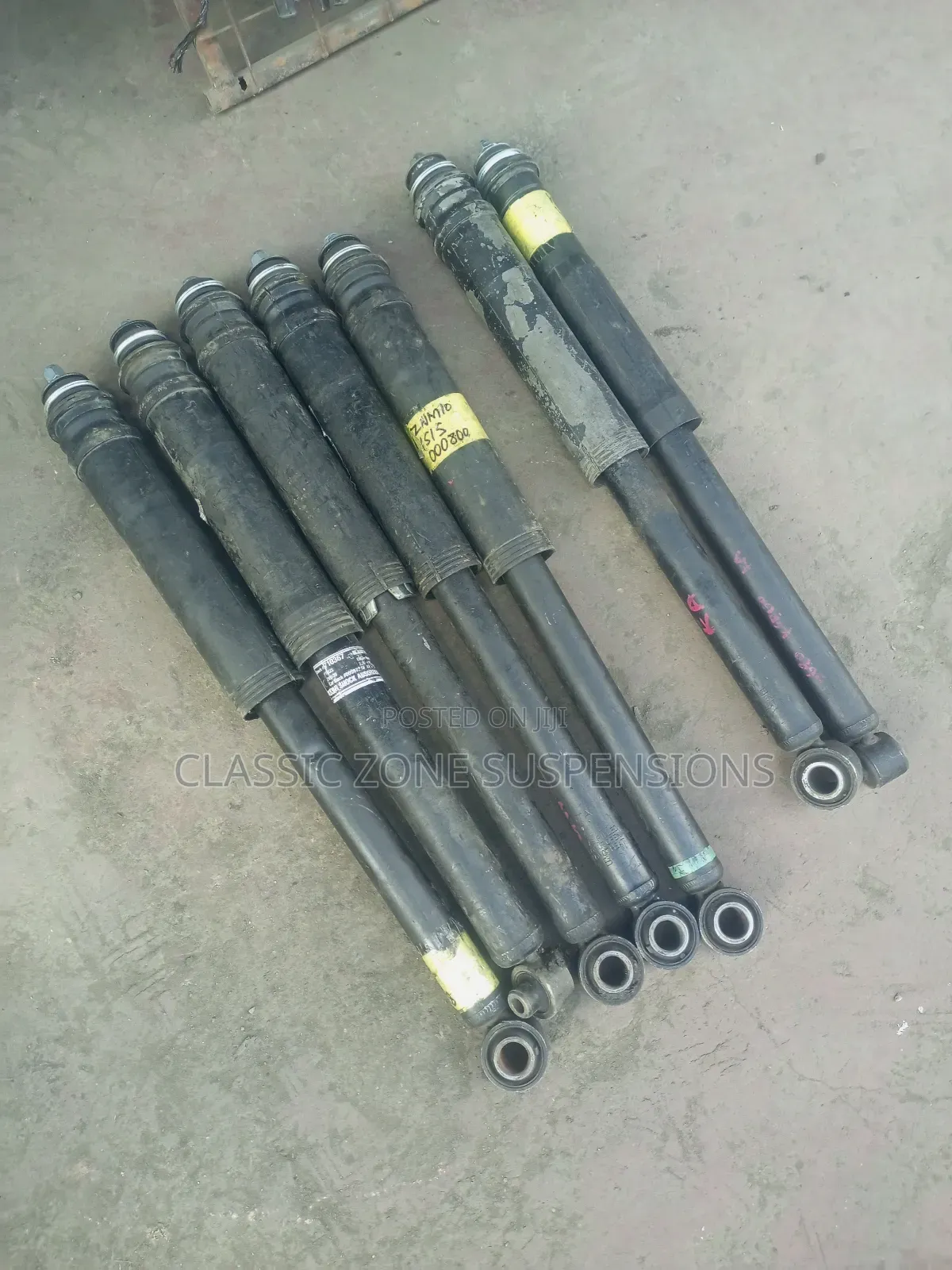 Toyota Noah,Isis, Alphard Back Shocks