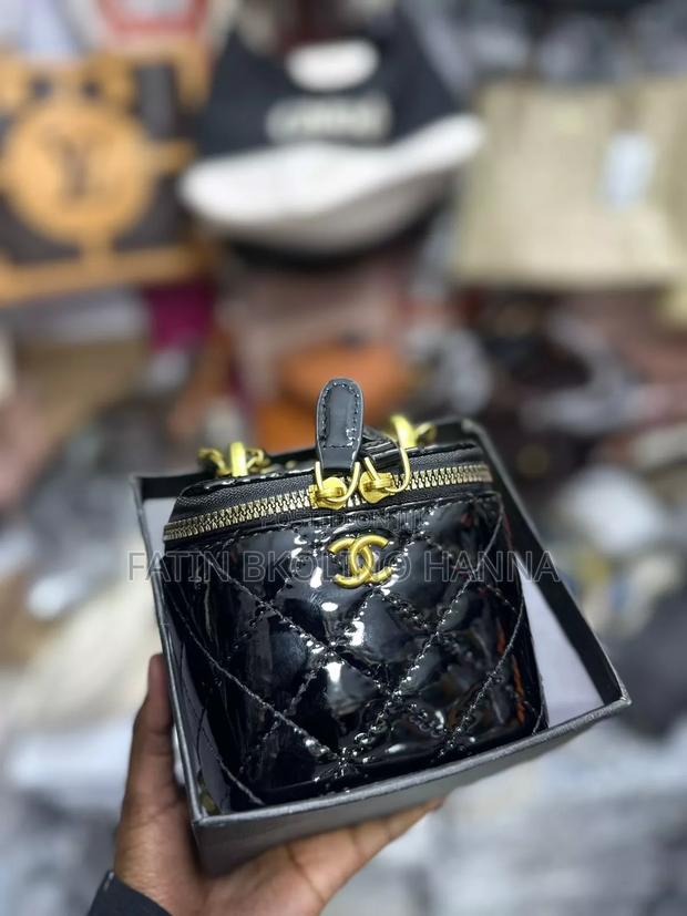 Mini Chanel Slingbag - thumbnail 3
