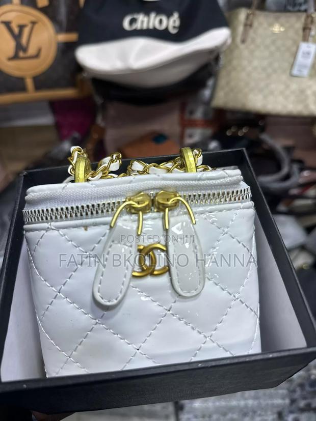 Mini Chanel Slingbag - thumbnail 4