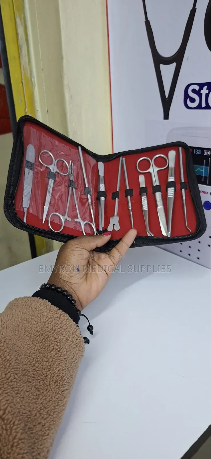 Discecting Kit
