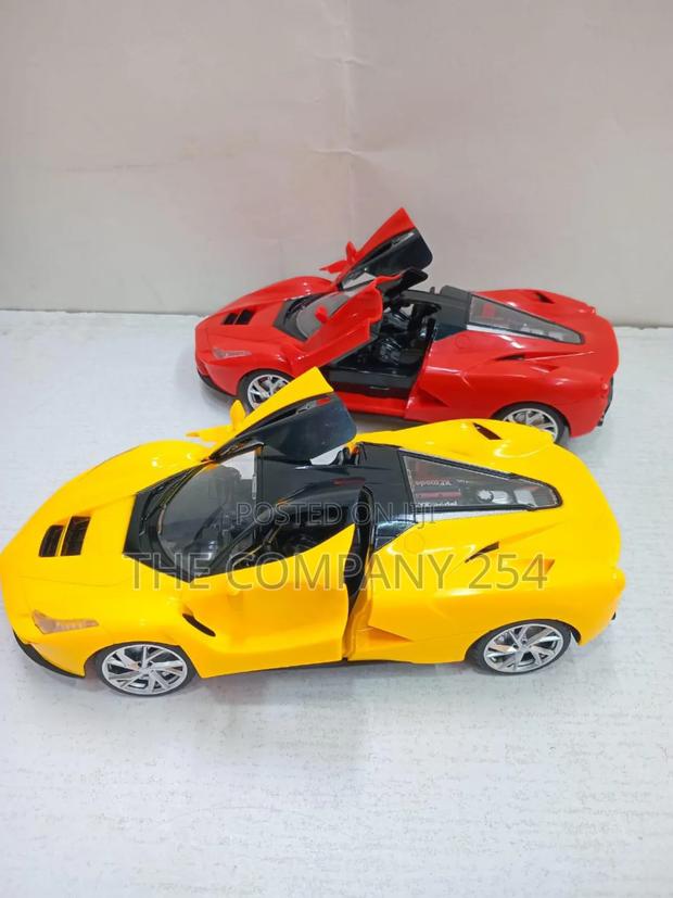 Luxurious Remote Controlled Car Rechargeable Model Ferrari - thumbnail 4
