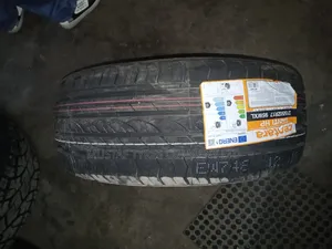 Centara 215/50r17