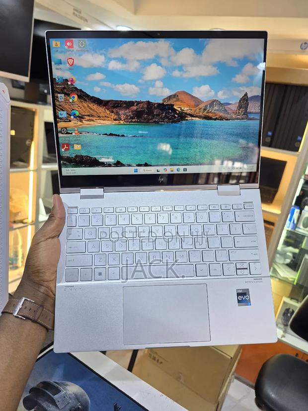 Laptop HP Envy X360 8GB Intel Core I7 SSD 512GB