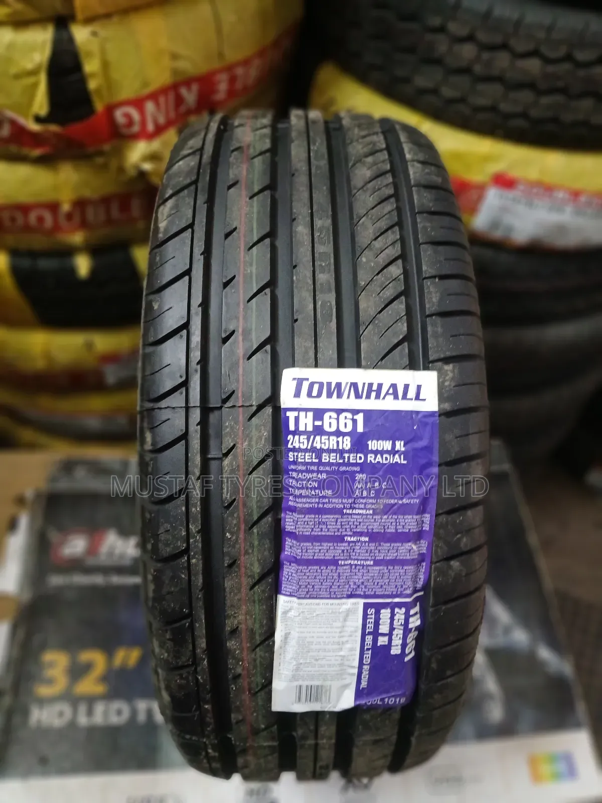 Townhall 245/45r18