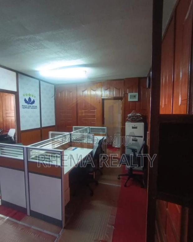 Huge Office To Let - thumbnail 5