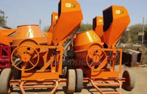 Self Loading Concrete Mixer