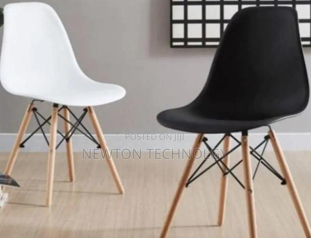 Aemes Chairs - main view