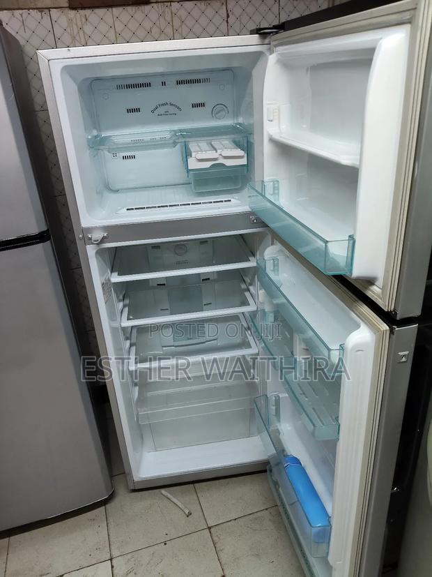 Samsung Fridge With Bluewish Trays - thumbnail 5
