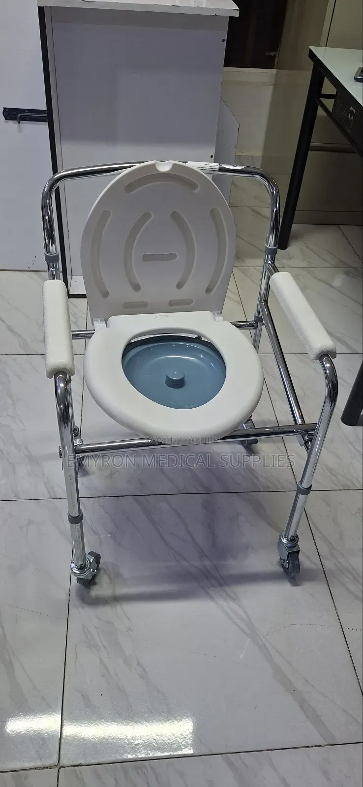 Foldable Commode Chair With Caster Wheels
