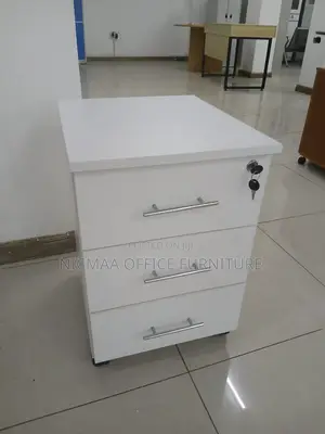 Modern 3-Drawer Lockable Pedestal