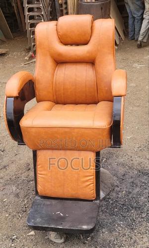 Silk and Comfortable Barber Chair Rotating Durable - thumbnail 2