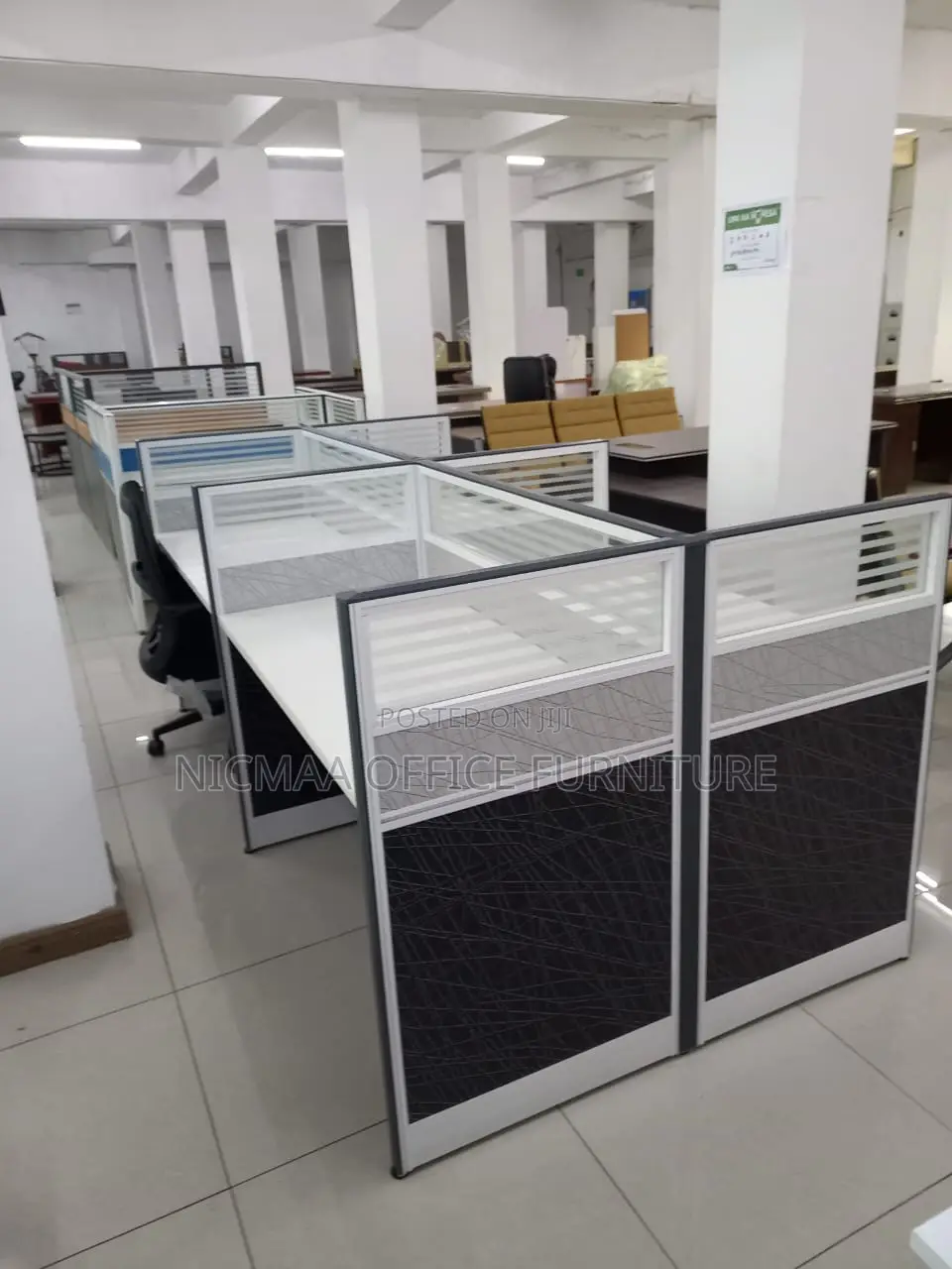 4-Person Spacious Professional Workstation
