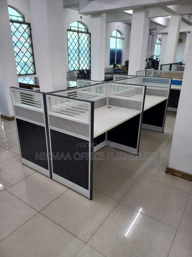 4-Person Spacious Professional Workstation - thumbnail 3