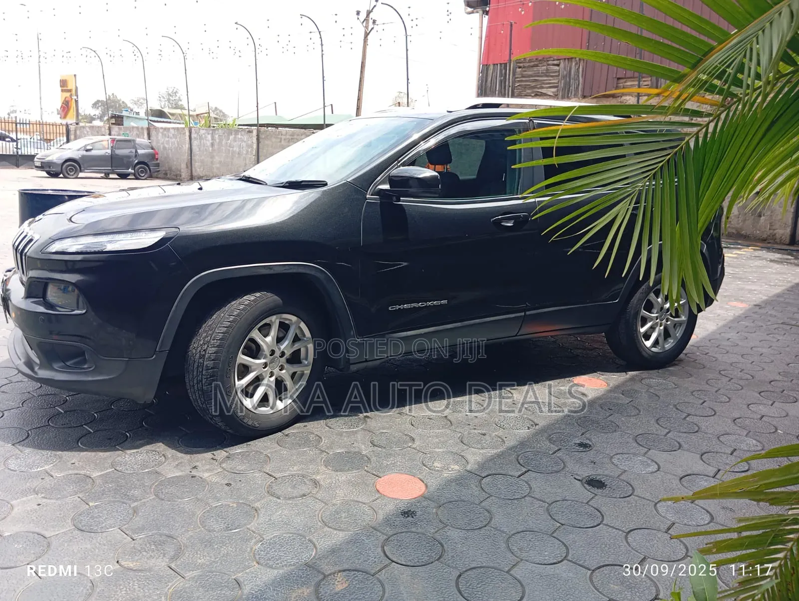 Jeep Cherokee Limited 4dr SUV 4WD (2.4L 4cyl 9A) 2015 Black