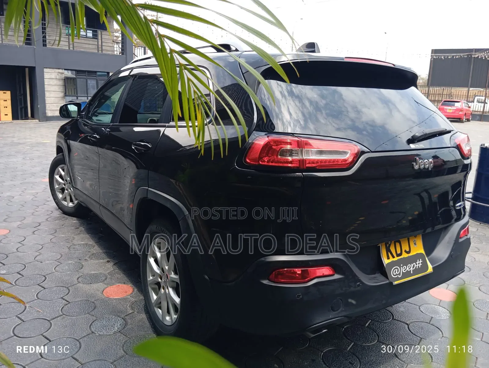 Jeep Cherokee Limited 4dr SUV 4WD (2.4L 4cyl 9A) 2015 Black