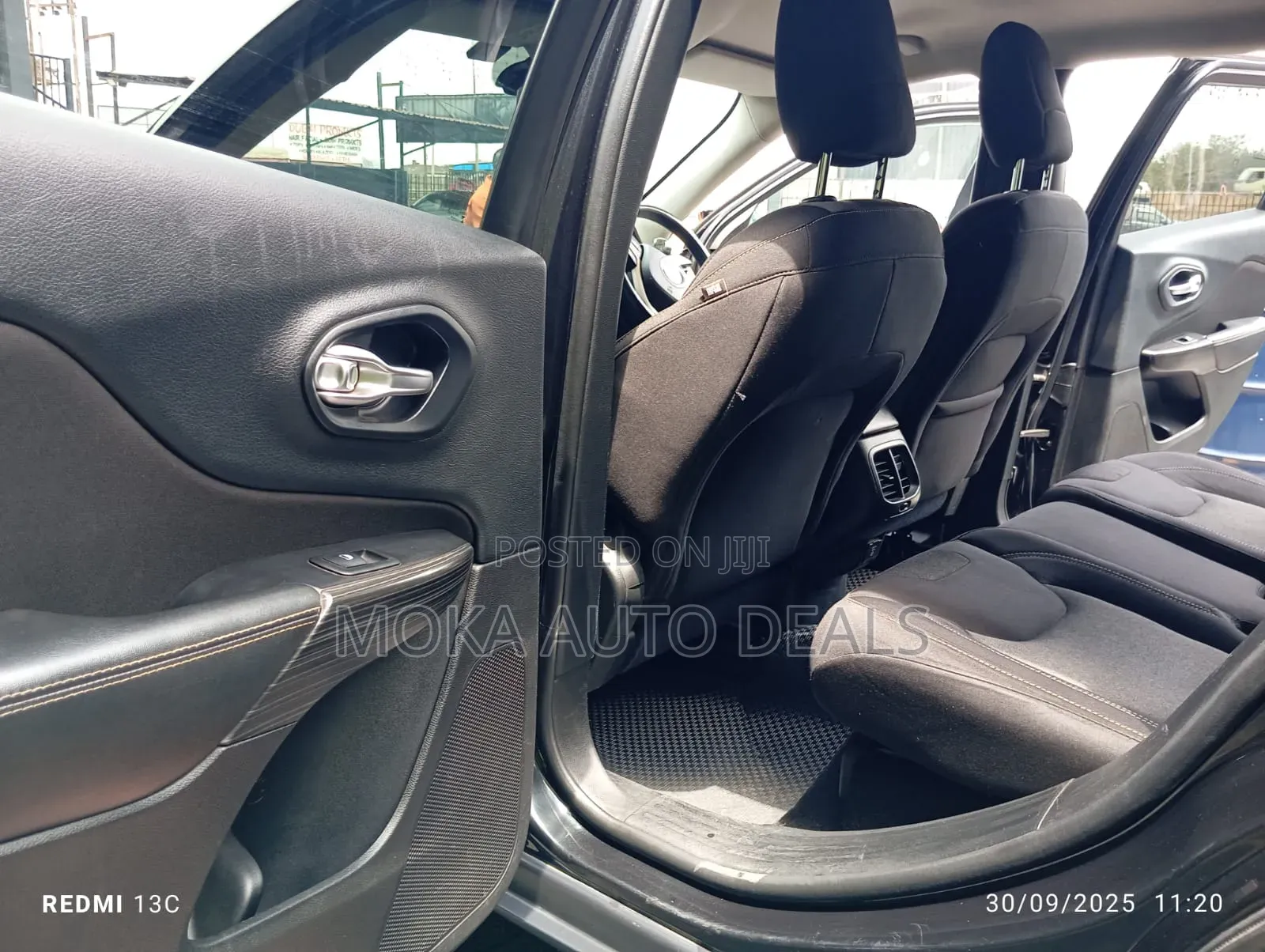 Jeep Cherokee Limited 4dr SUV 4WD (2.4L 4cyl 9A) 2015 Black