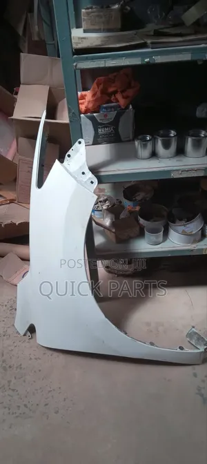 Toyota Harrier Zsu Fender/Wing