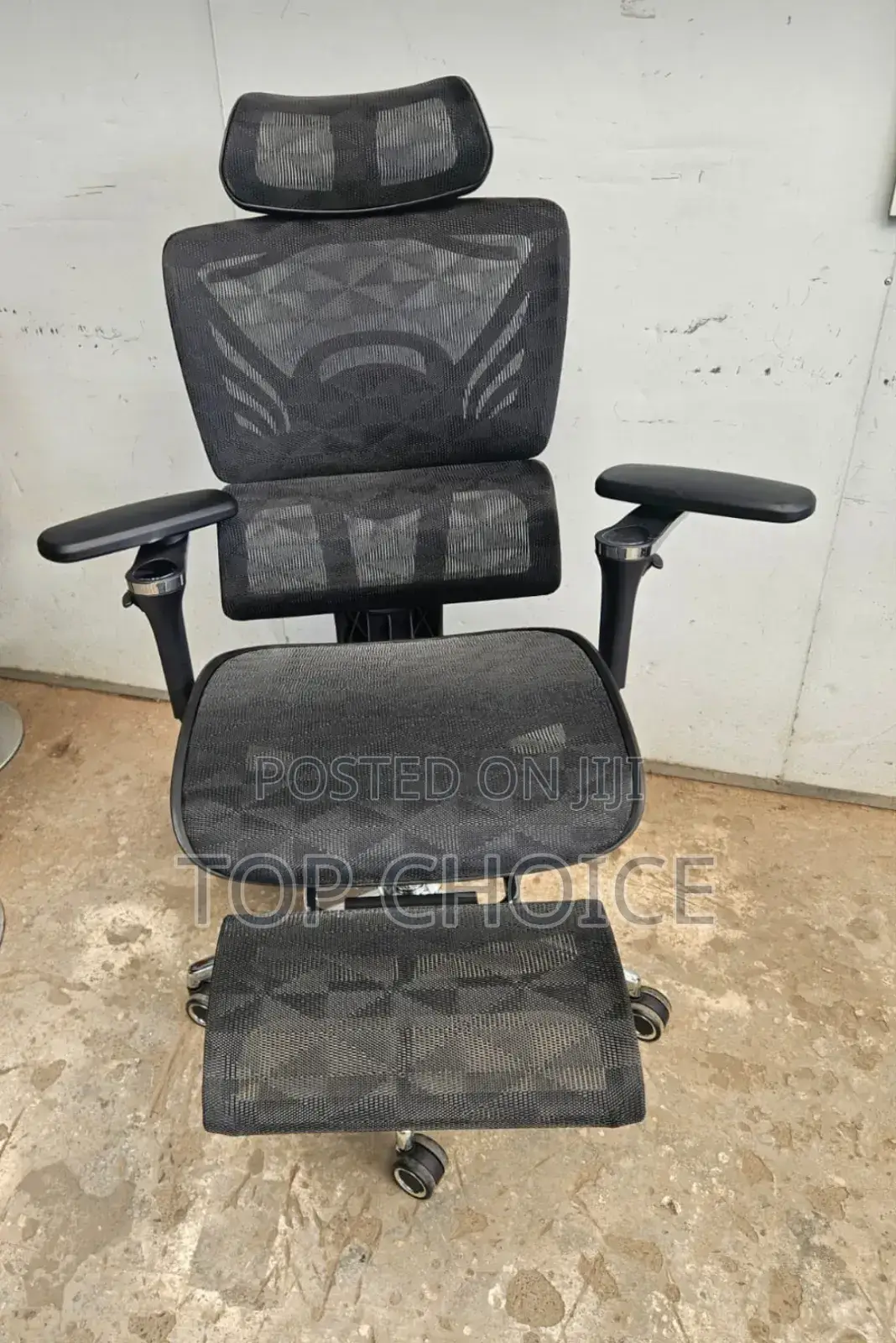 Executive Office Chair With Footrest
