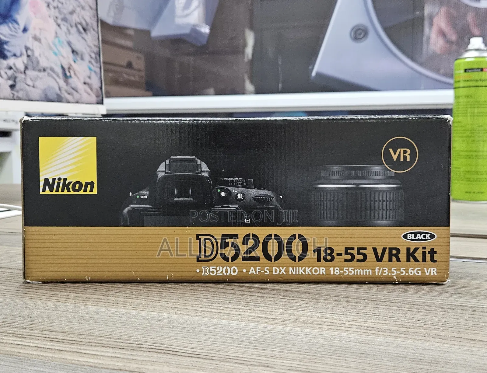 Nikon D5200 Digital SLR Camera Kit With 18-55mm