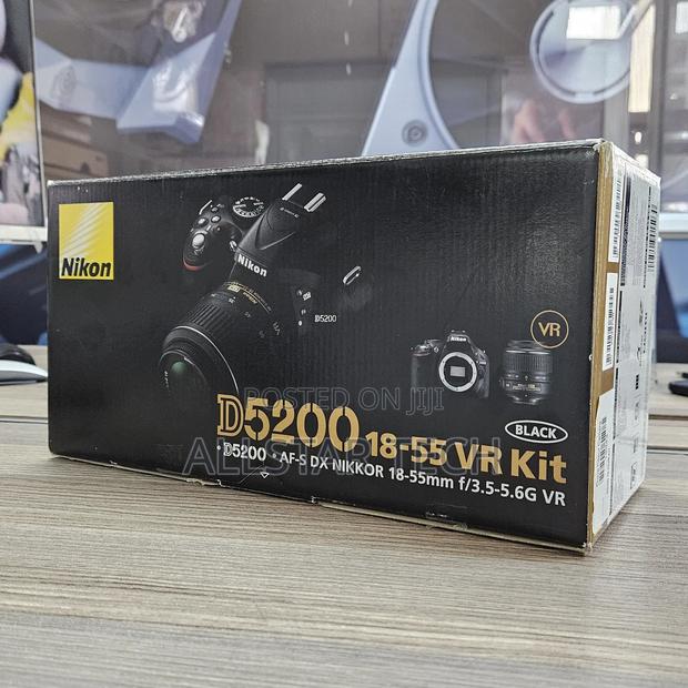 Nikon D5200 Digital SLR Camera Kit With 18-55mm - thumbnail 4