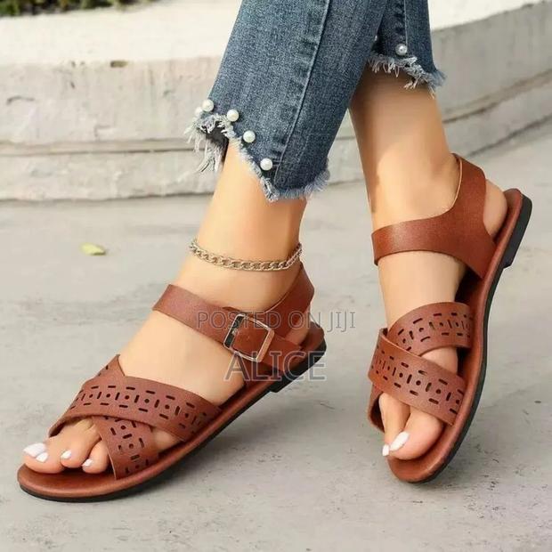 Flat Sandals - thumbnail 3