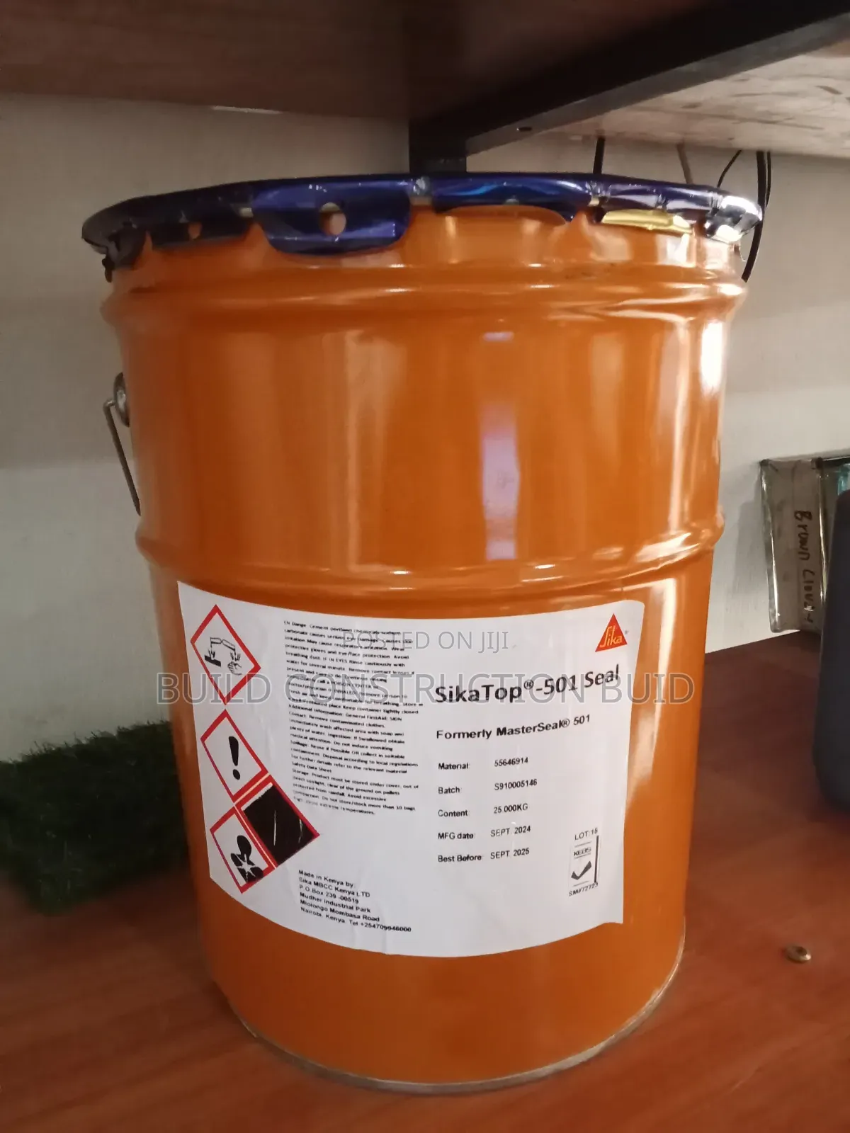 Screeding Waterproof Cement- Sika Top 501.