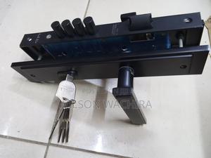 Fealty 4 Pin Door Lock for Metallic Doors. - main view