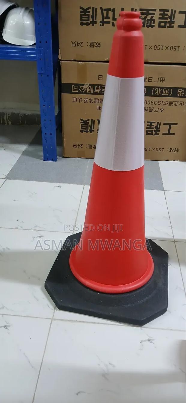 Barrier Reflective Cones