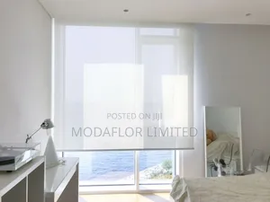Stylish Sunscreen Roller Blinds – Transform Your Windows Instantly