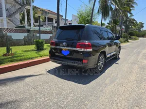 Toyota Land Cruiser 2012 Black