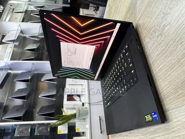 Laptop Razer Blade Advanced 32GB Intel Core I7 SSD 1T - thumbnail 2