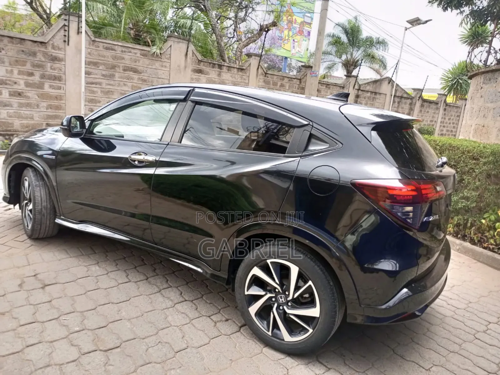 Honda Vezel 1.5 Hybrid 2WD 2018 Black