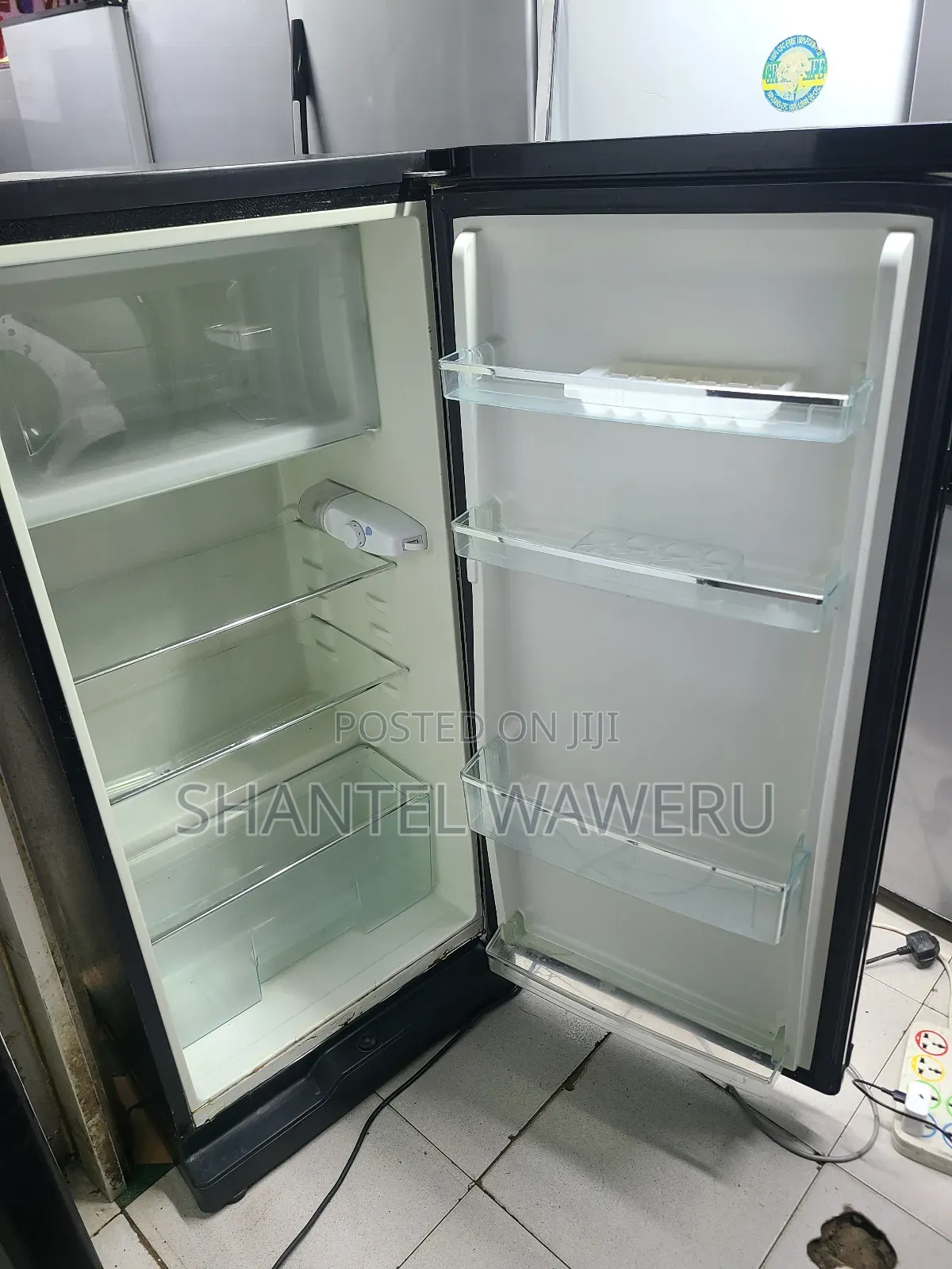 Ramtoms Single Refrigerator/200litres One Dor