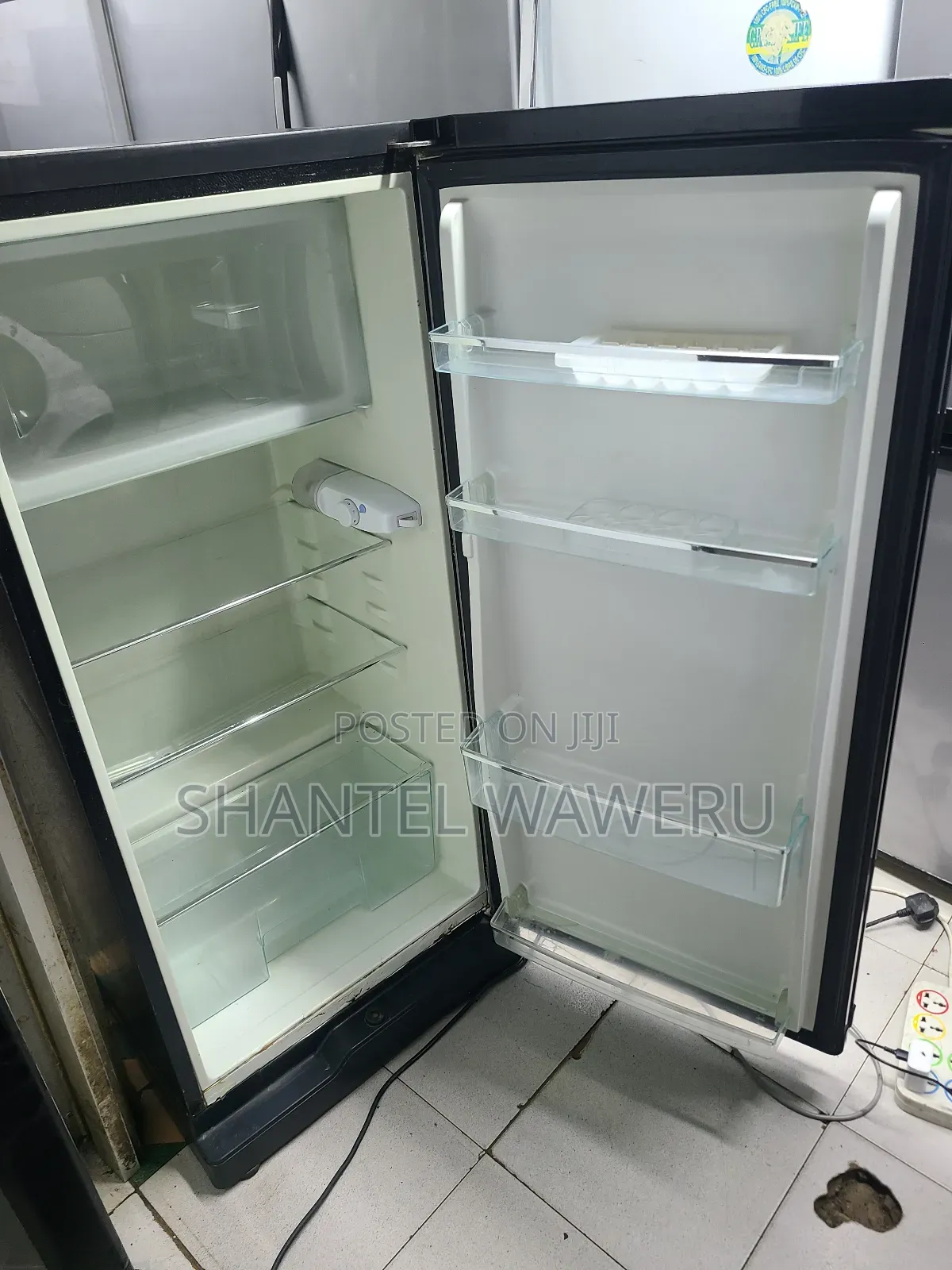 Ramtoms Single Refrigerator/200litres One Dor