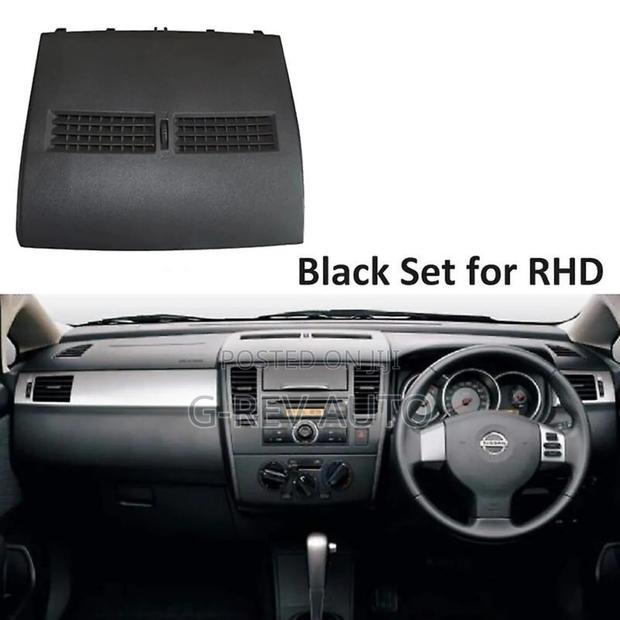 Nissan Tiida Dashboard Vent.